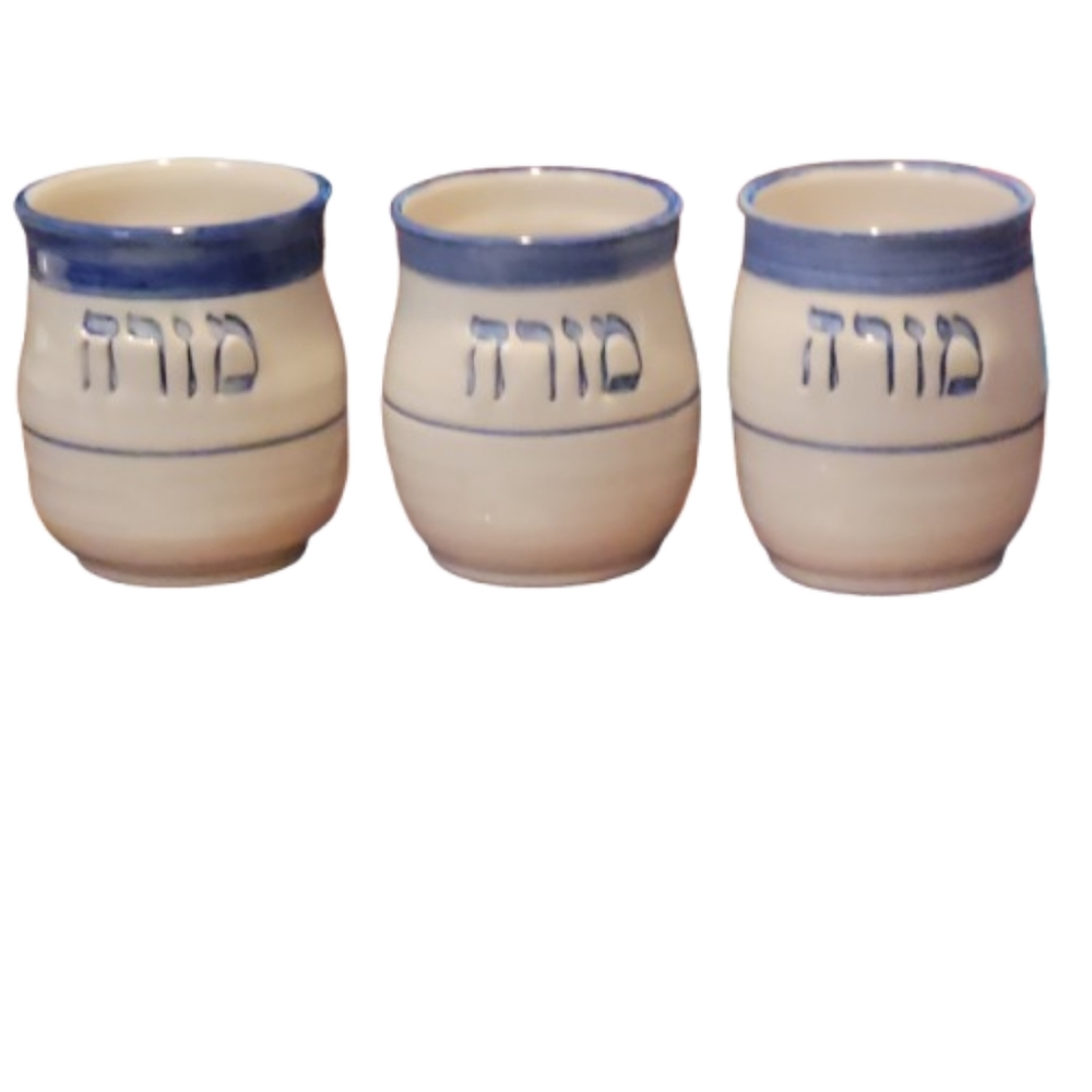 Teacher Moreh Charming Blue and Cream Dining Mugs Set
